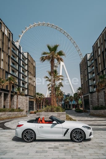BMW Z4 cabrio (Белый), 2020 для аренды в Абу-Даби