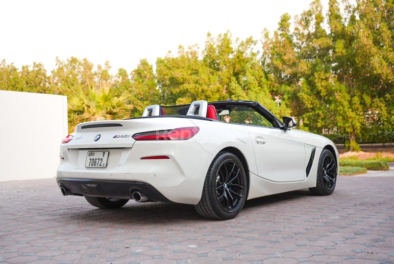 Dubai'de kiralık BMW Z4 (Beyaz), 2019