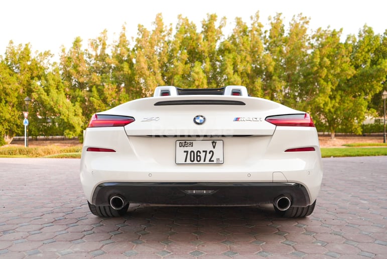 Dubai'de kiralık BMW Z4 (Beyaz), 2019
