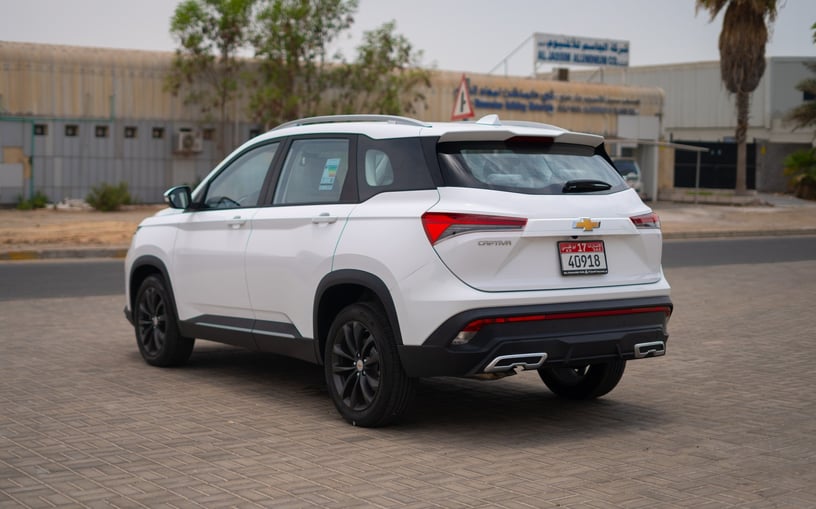 在沙迦 租 雪佛兰Captiva (白色), 2024