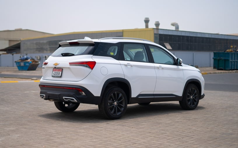 Chevrolet Captiva (Blanc), 2024 &agrave; louer &agrave; Ras Al Khaimah