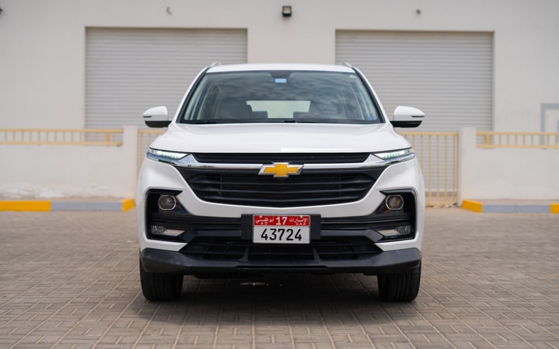 Dubai'de kiralık Chevrolet Captiva (Beyaz), 2024