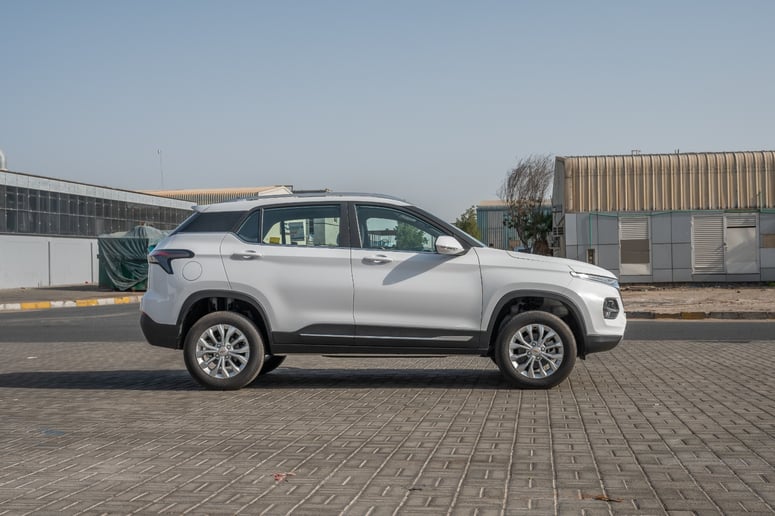 Chevrolet Groove (Wei&szlig;), 2024  zur Miete in Dubai