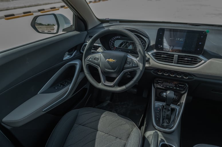 Chevrolet Groove (Wei&szlig;), 2024  zur Miete in Dubai