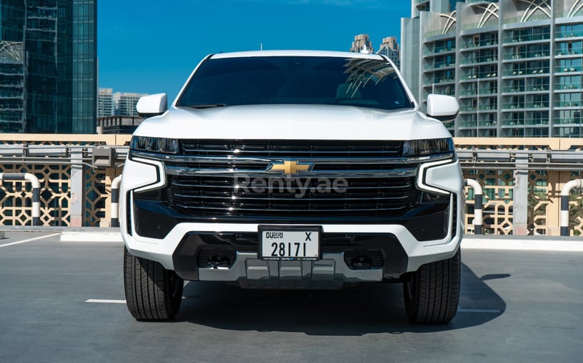 Chevrolet Tahoe (Wei&szlig;), 2021  zur Miete in Abu Dhabi