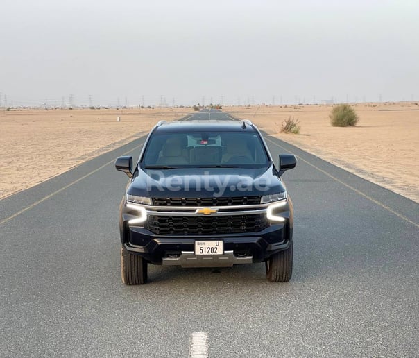 Chevrolet Tahoe (Черный), 2021 для аренды в Дубай