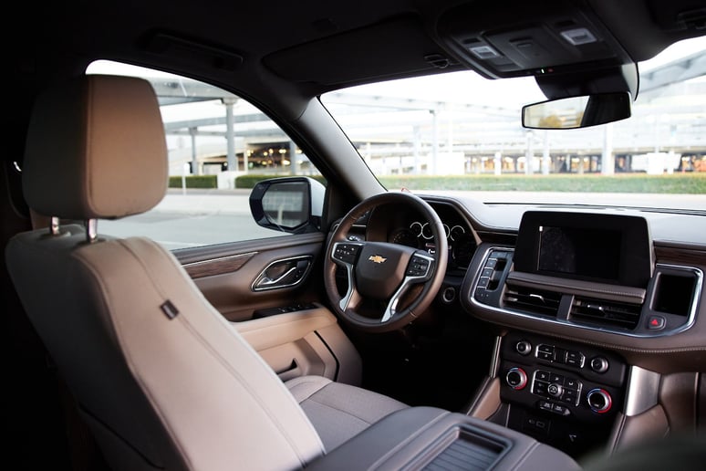 Chevrolet Tahoe (Wei&szlig;), 2023  zur Miete in Abu Dhabi