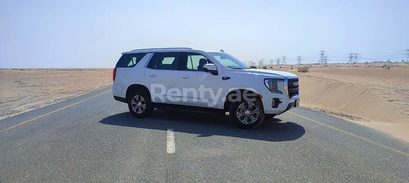 Dubai'de kiralık GMC Yukon (Beyaz), 2021