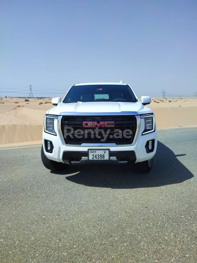 Dubai'de kiralık GMC Yukon (Beyaz), 2021