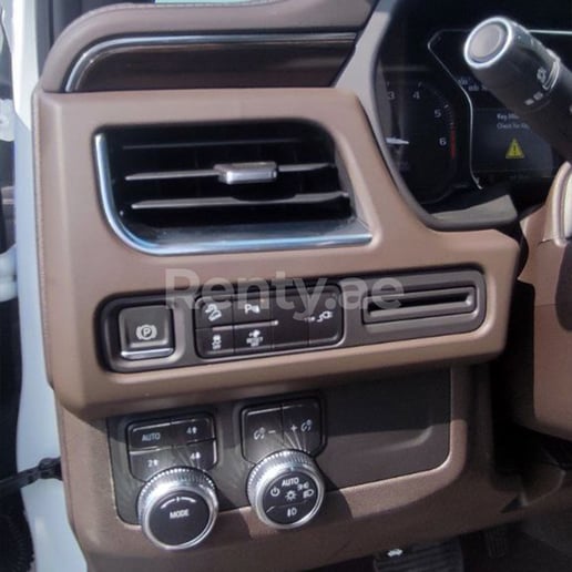 Dubai'de kiralık GMC Yukon (Beyaz), 2021