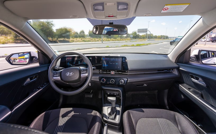 Hyundai Accent (Белый), 2024 для аренды в Шарджа