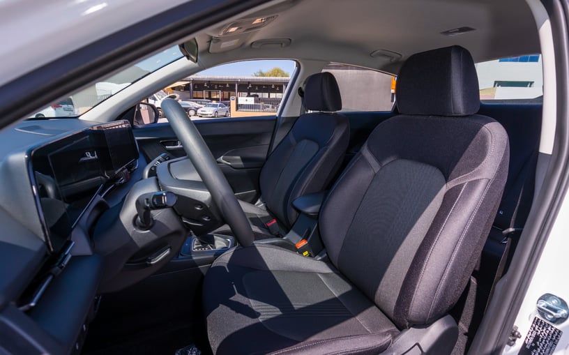 Hyundai Accent (Белый), 2024 для аренды в Шарджа