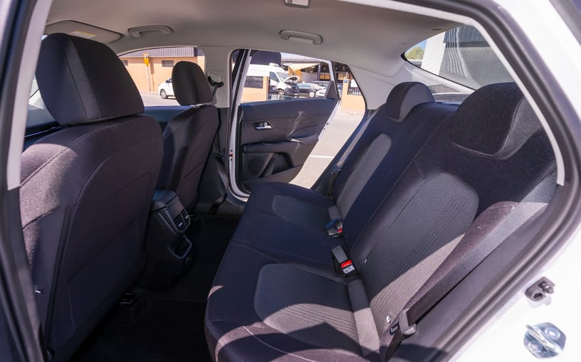 Hyundai Accent (Белый), 2024 для аренды в Шарджа