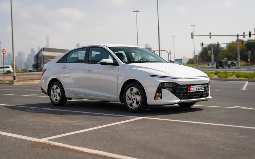 Hyundai Accent (Wit), 2024 - lease-aanbiedingen in Ras Al Khaimah