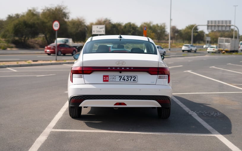 Hyundai Accent (Wit), 2024 - lease-aanbiedingen in Ras Al Khaimah
