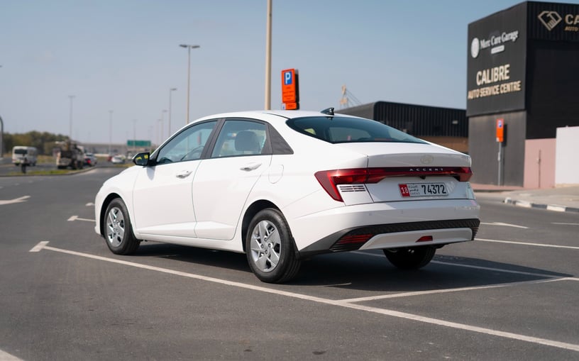 Hyundai Accent (Wit), 2024 - lease-aanbiedingen in Ras Al Khaimah