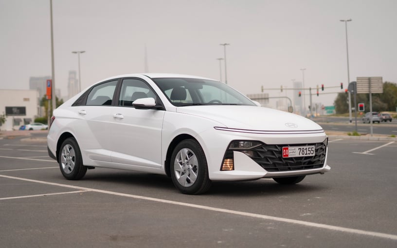 Hyundai Accent (Белый), 2024 для аренды в Шарджа