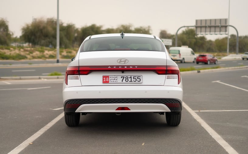 Hyundai Accent (Белый), 2024 для аренды в Шарджа