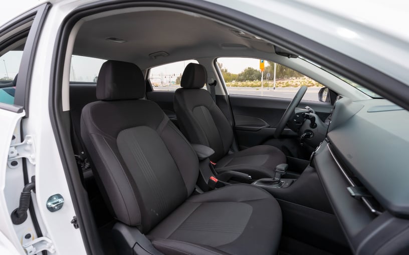 Hyundai Accent (Белый), 2024 для аренды в Шарджа