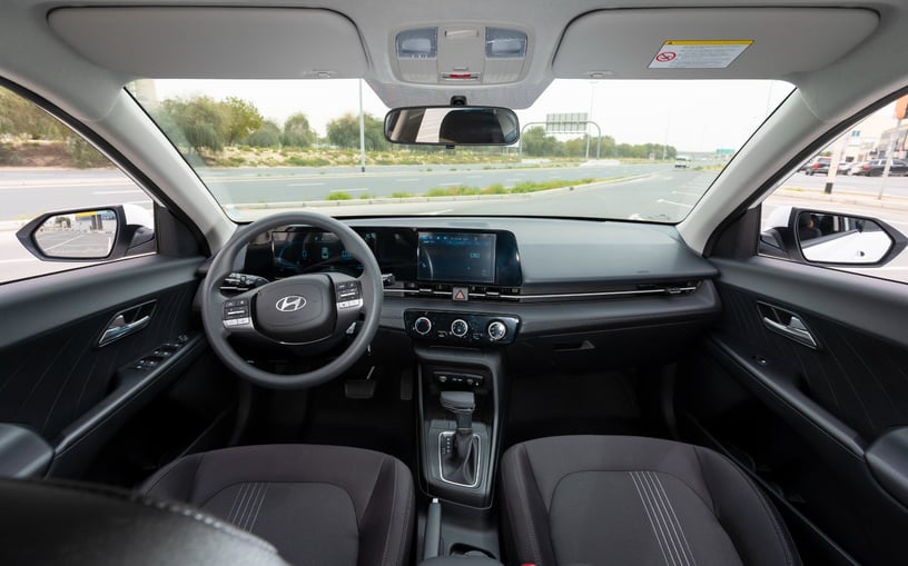 Hyundai Accent (Белый), 2024 для аренды в Шарджа