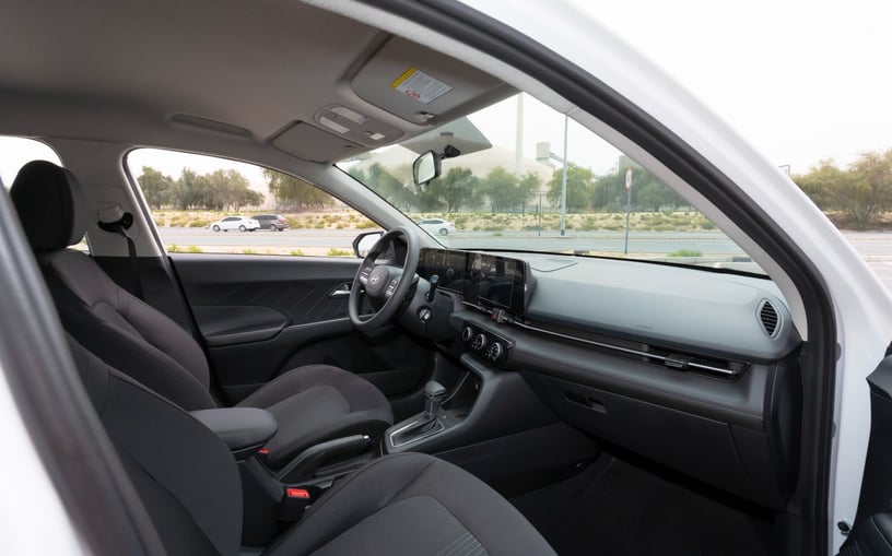 Hyundai Accent (Белый), 2024 для аренды в Шарджа