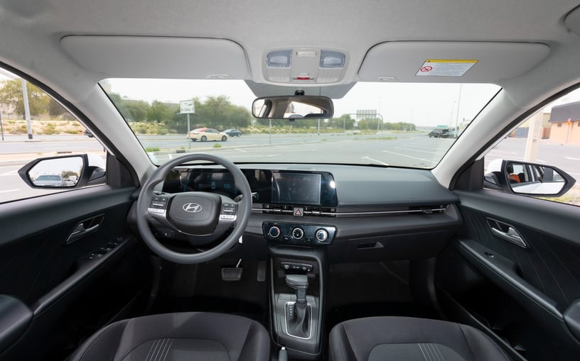 Hyundai Accent (Белый), 2024 для аренды в Шарджа