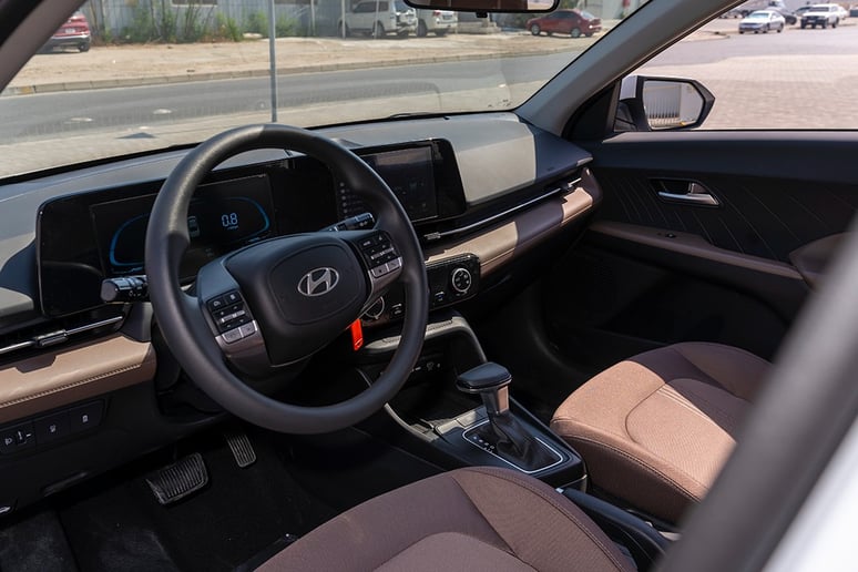 Hyundai Accent (Белый), 2024 для аренды в Шарджа