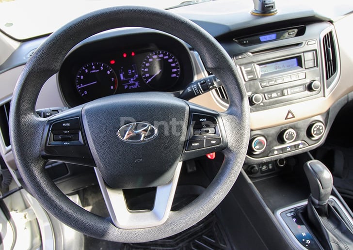 Hyundai Creta (Bianca), 2017 in affitto a Dubai