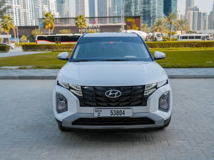 Hyundai Creta (Белый), 2023 для аренды в Шарджа