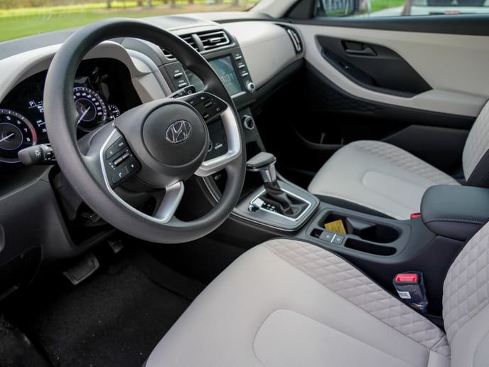 Hyundai Creta (Белый), 2023 для аренды в Шарджа