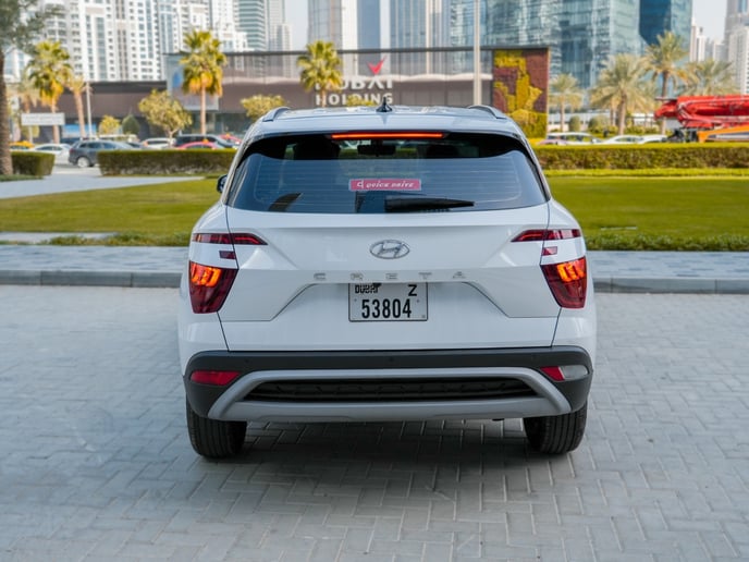 Hyundai Creta (Белый), 2023 для аренды в Шарджа