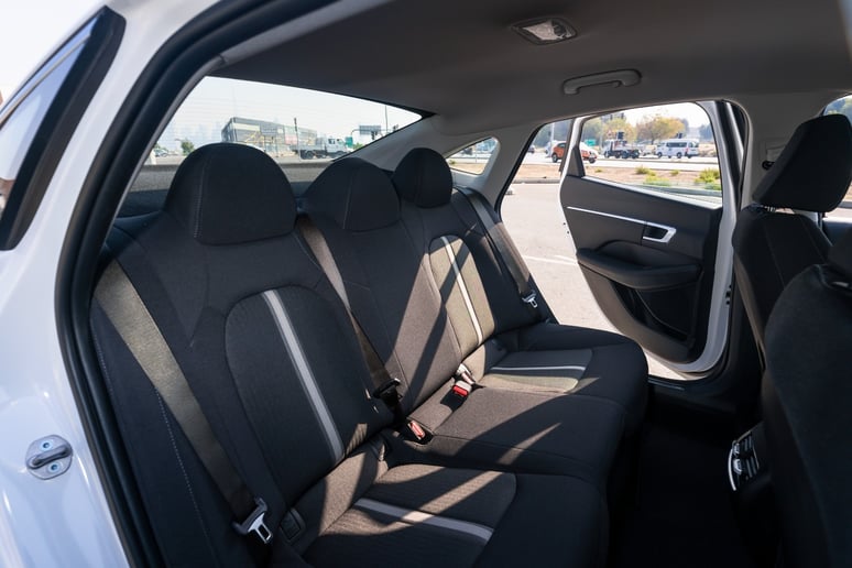 Hyundai Sonata (Белый), 2024 для аренды в Шарджа