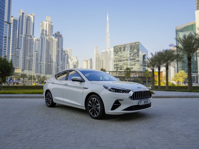 JAC J7 (Белый), 2023 для аренды в Шарджа