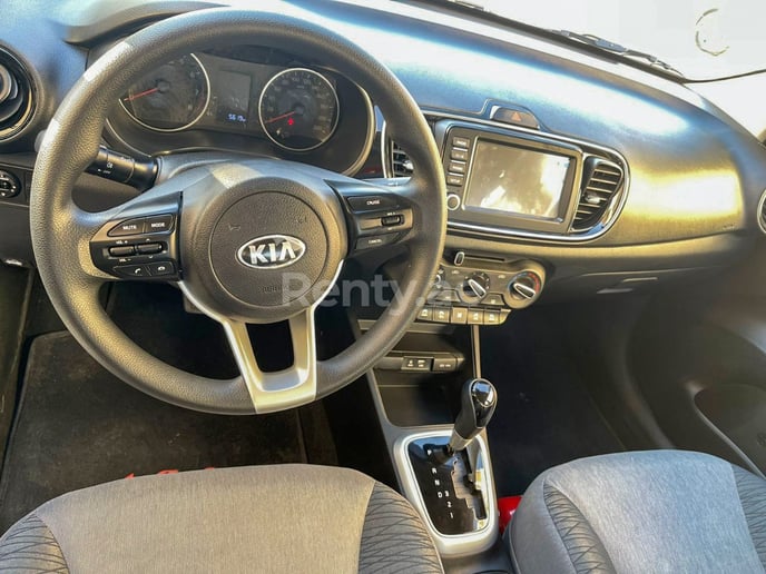 KIA Pegas (Wit), 2021 te huur in Dubai