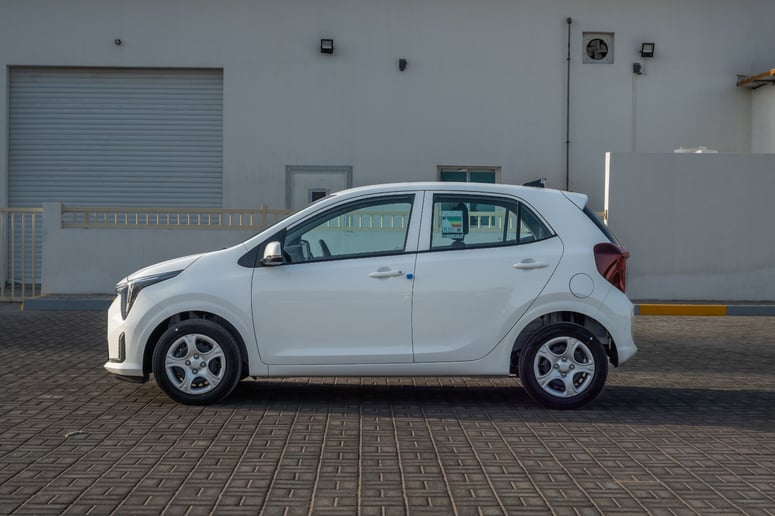 KIA Picanto (Blanco), 2024 para alquiler en Sharjah