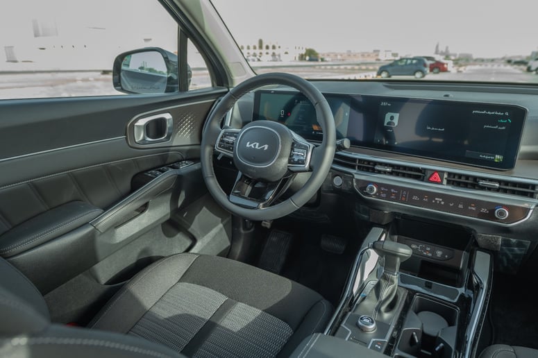 KIA Sorento (Wei&szlig;), 2024  zur Miete in Abu Dhabi