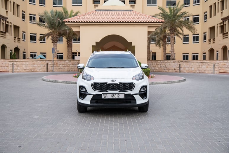 إيجار كيا سبورتاج (أبيض), 2019 في دبي