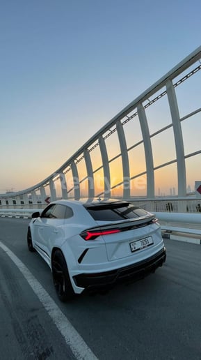 Lamborghini Urus Novitec (Blanco), 2020 para alquiler en Dub&aacute;i