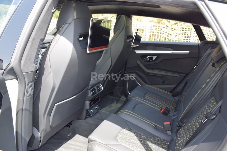 Lamborghini Urus (Белый), 2020 для аренды в Дубай