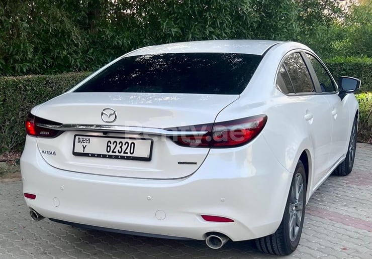 Dubai'de kiralık Mazda 6 (Beyaz), 2023