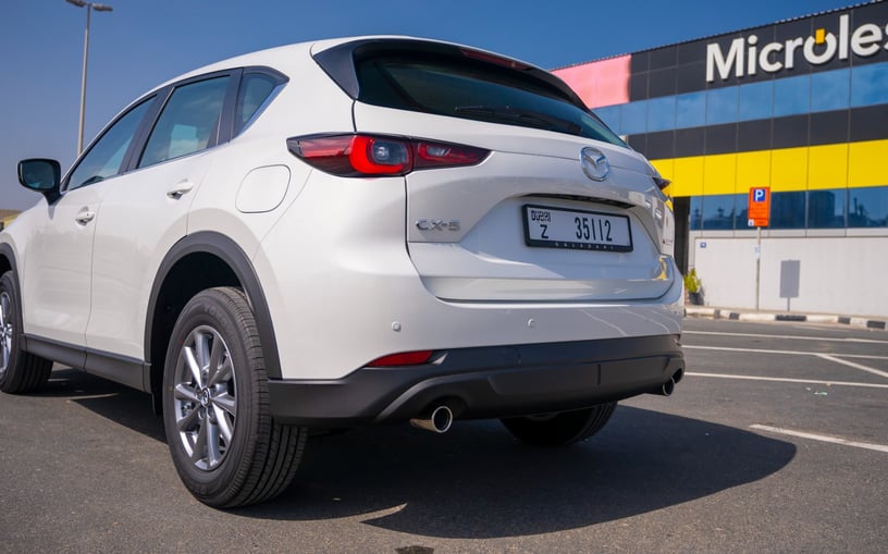 Mazda CX5 (Wit), 2024 te huur in Ras Al Khaimah