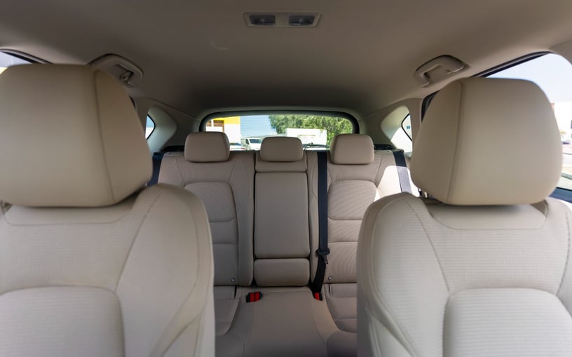Mazda CX5 (Wit), 2024 te huur in Ras Al Khaimah