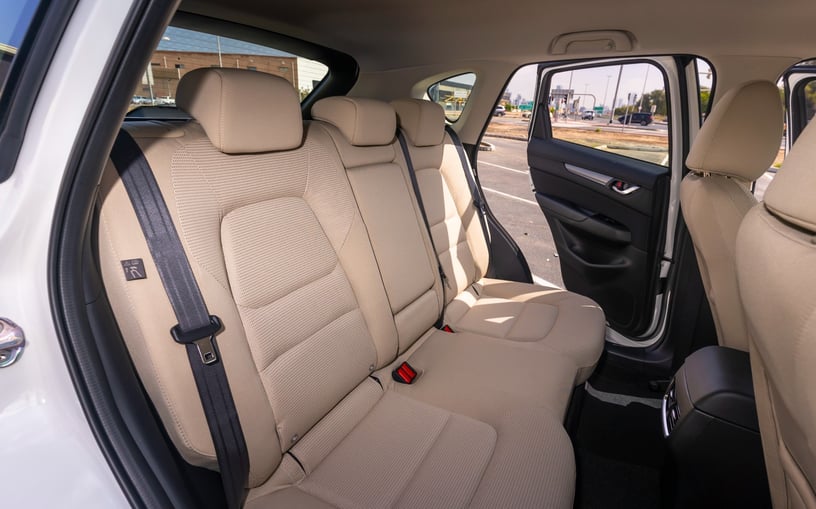 Mazda CX5 (Wit), 2024 te huur in Ras Al Khaimah