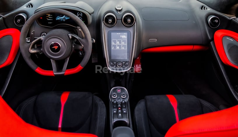 إيجار مكلارين 570S سبايدر (كابورليه) (أبيض), 2020 في دبي