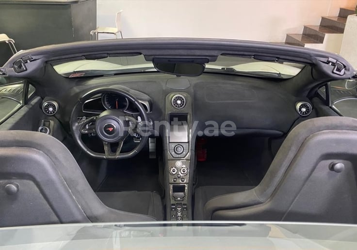 إيجار مكلارين 650S سبايدر (أبيض), 2015 في دبي