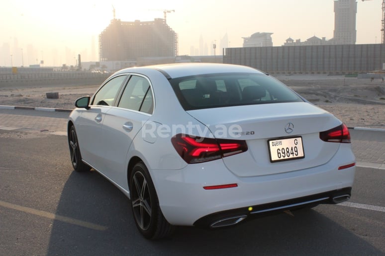 Mercedes A Class (Bianca), 2019 in affitto a Dubai