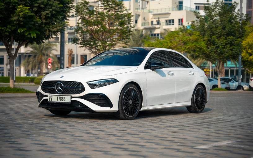 Mercedes A200 (Beyaz), 2025 - Res&uuml;'l-Hayme'deki leasing teklifleri