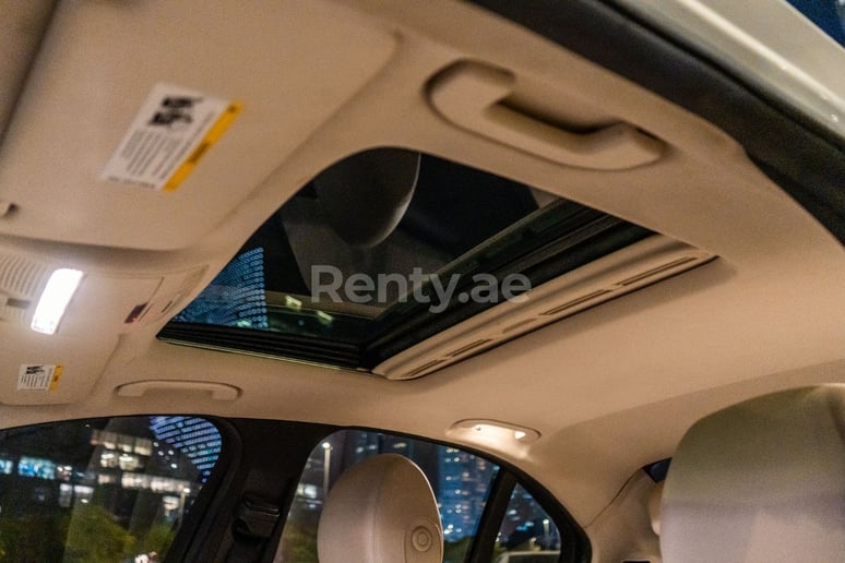 Dubai'de kiralık Mercedes C Serisi (Beyaz), 2019
