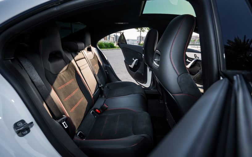 Mercedes CLA200 (Blanco), 2026 para alquiler en Abu Dhabi