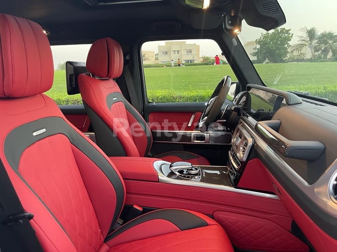 在迪拜 租 梅赛德斯 G63 Brand New (白色), 2022